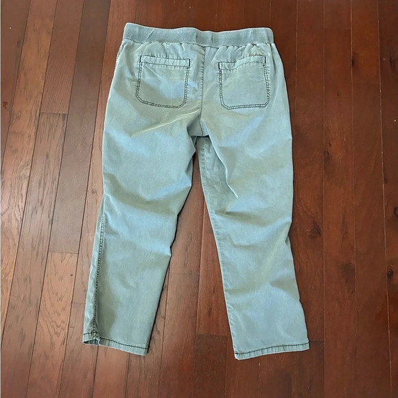 Maurices Womens Chino Pull-on Pants Green Mid Rise Drawstring Pockets size 9/10 - Picture 3 of 8